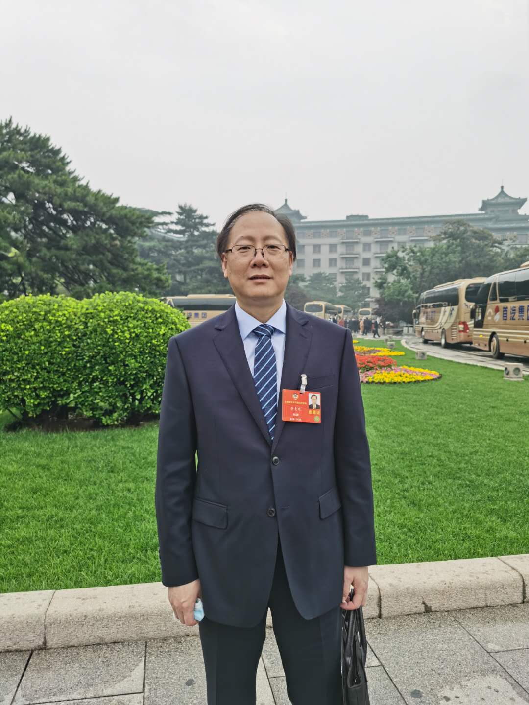 7.全国政协委员、火狐网电脑版_火狐(中国)沈飞副总经理、总工程师李克明